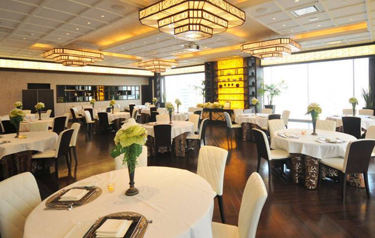 ミシュaラン有名料理人監修の素敵なお店で新年会を!京橋ラグナヴェールTOKYO